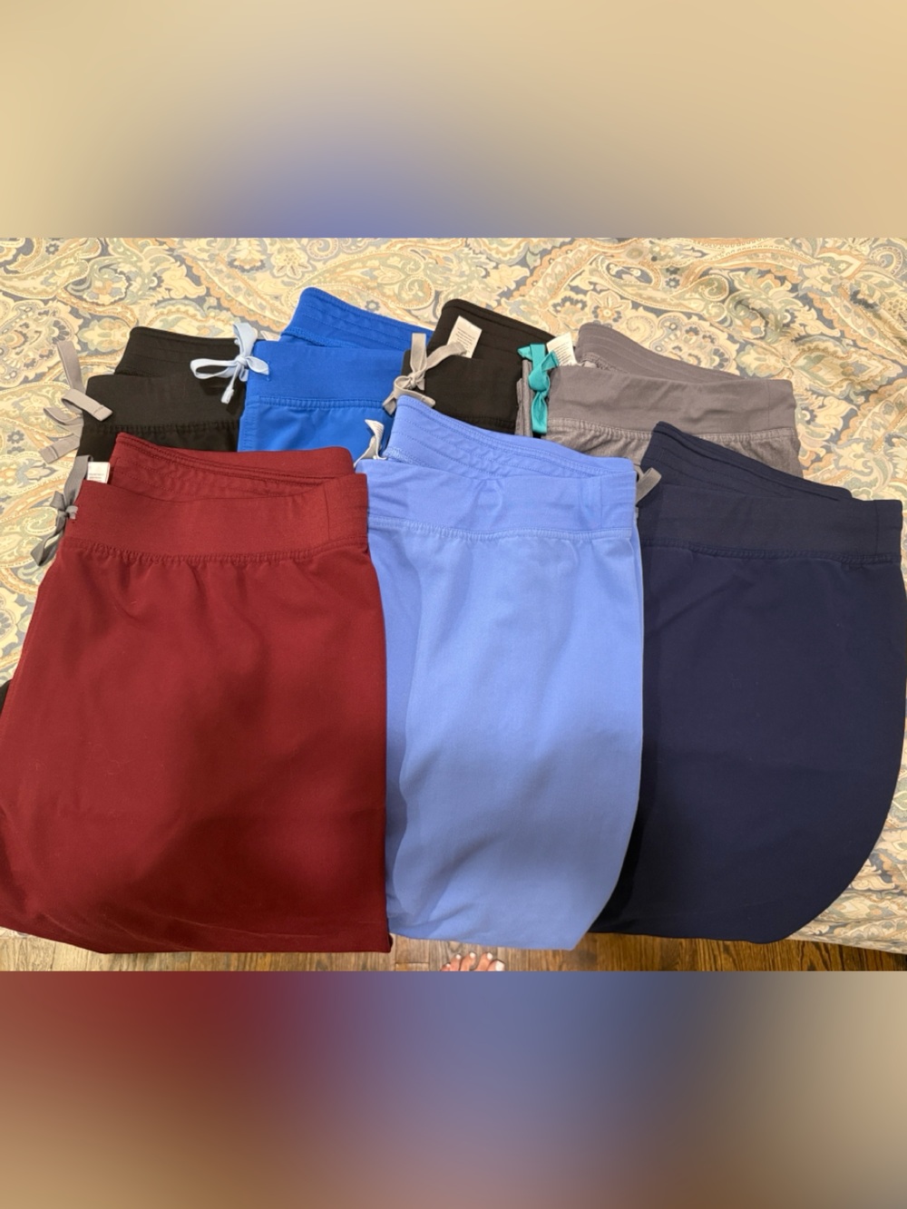 Figs Technical Collection Livingston Scrub Pant- Maroon